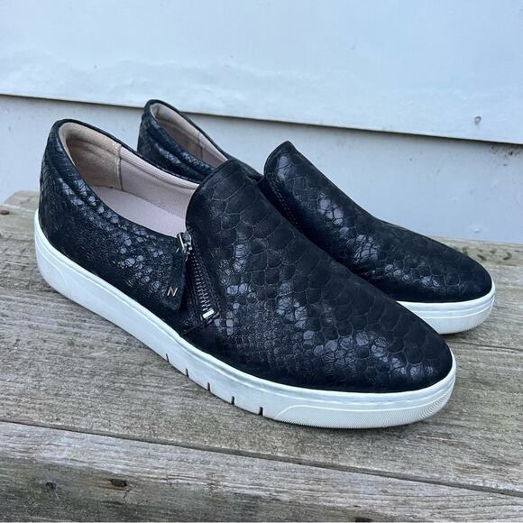 Naturalizer Hawthorn Black Snake Print 1” Wedge Slip On Sneakers 10M - Picture 1 of 7